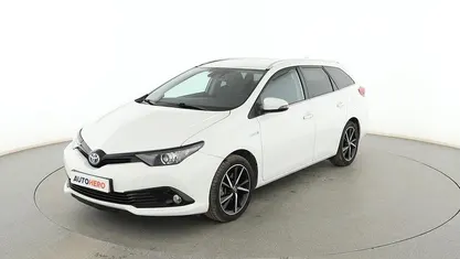 Blanco Usado 2018 Toyota Auris Touring Sports Edition Familiar | 16.499 € (Precio justo)