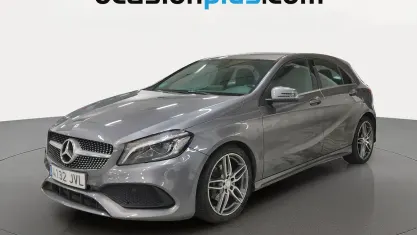 Usado Mercedes A200 AMG line 136 CV (100 kW) 2016 Gris Utilitario