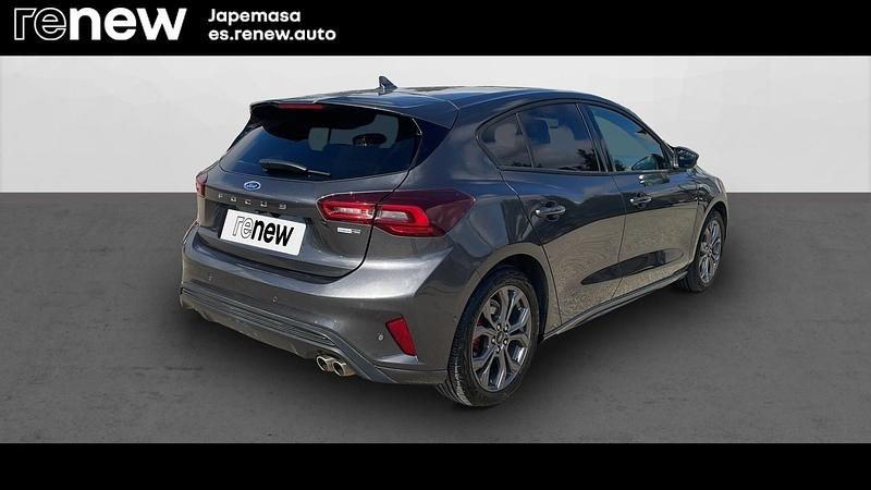 Usado Ford Focus ST-Line 125 CV (91 kW) 2023 Gris magnetic Berlina
