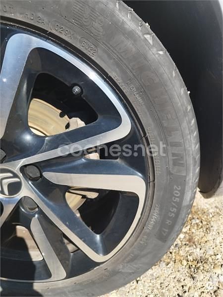 Usado Citroën C4 SpaceTourer Feel 120 CV (88 kW) 2018 Gris / plata Monovolumen