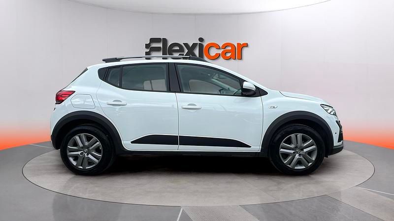 Usado Dacia Sandero Comfort 91 CV (66 kW) 2022 Blanco Berlina