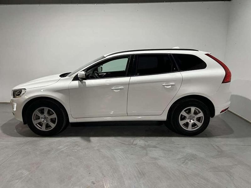 Usado Volvo XC60 Kinetic 136 CV (100 kW) 2014 Blanco SUV