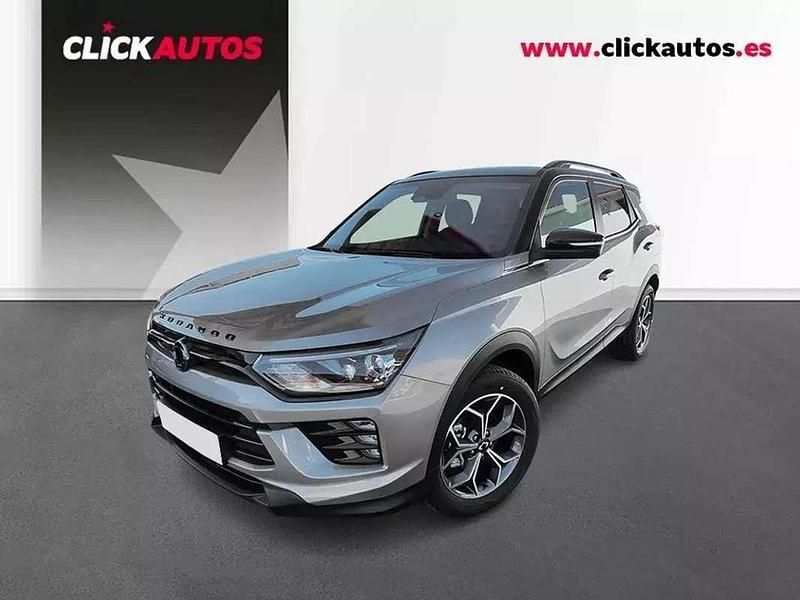 Gris Usado 2025 Ssangyong (KGM) Korando SUV | 24.550 € - Imagen 1/4