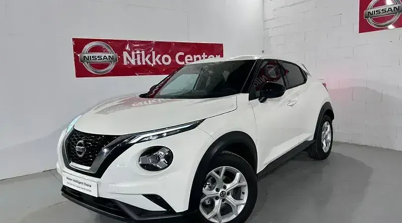 Usado Nissan Juke N-Connecta 114 CV (83 kW) 2022 Blanco everest (soli SUV