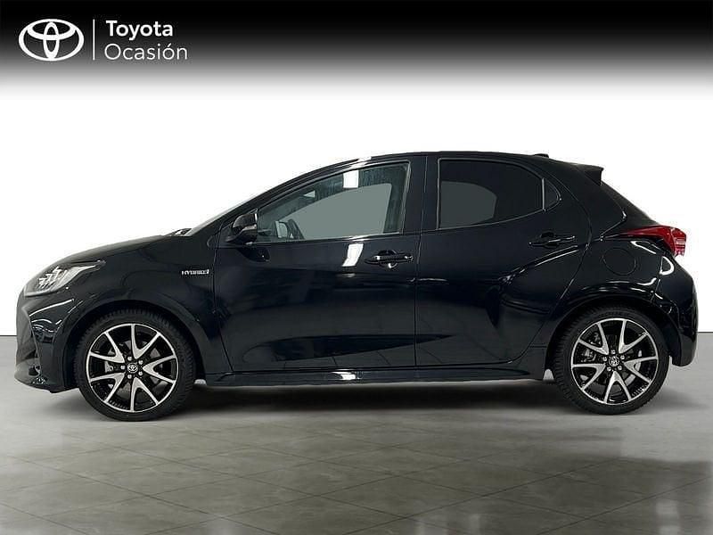 Usado Toyota Yaris Style 116 CV (85 kW) 2022 Negro Utilitario
