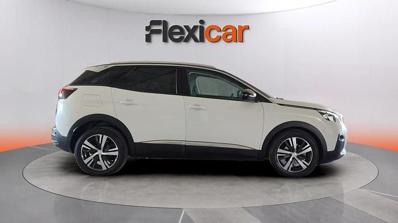 Usado Peugeot 3008 Allure 131 CV (96 kW) 2018 Blanco SUV