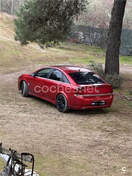 Usado Opel Vectra Sport 150 CV (110 kW) 2006 Rojo Berlina