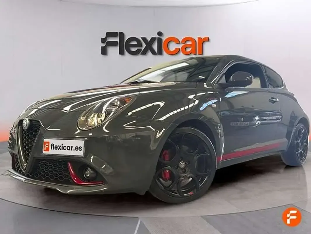 Usado Alfa Romeo MiTo Veloce 170 CV (125 kW) 2018 Gris Utilitario