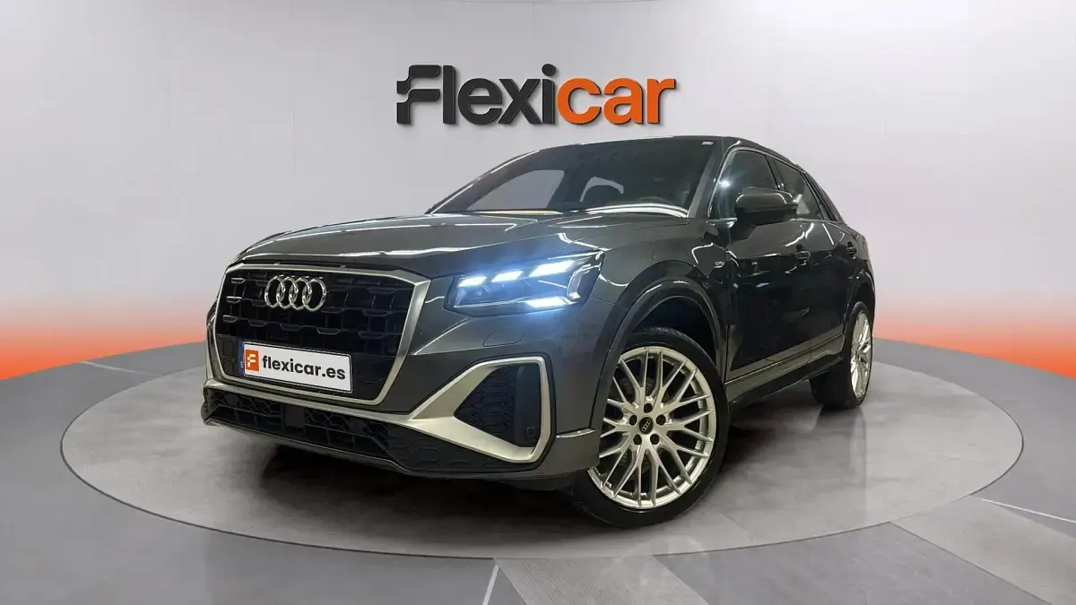 Usado Audi Q2 Premium 150 CV (110 kW) 2024 Gris SUV