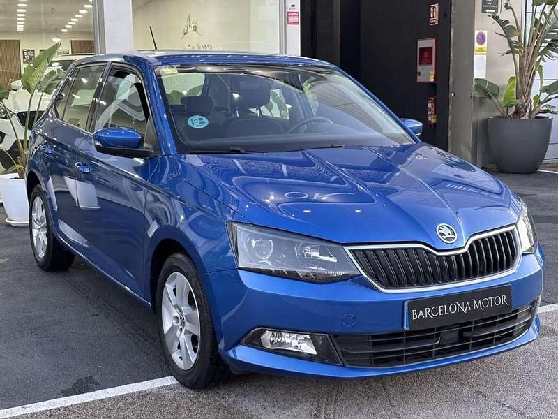 Usado Skoda Fabia Ambition 75 CV (55 kW) 2018 Azul Utilitario