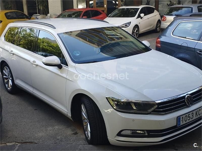 Blanco Usado 2017 VW Passat R-line Familiar | 13.500 € (Precio justo) - Imagen 1/3