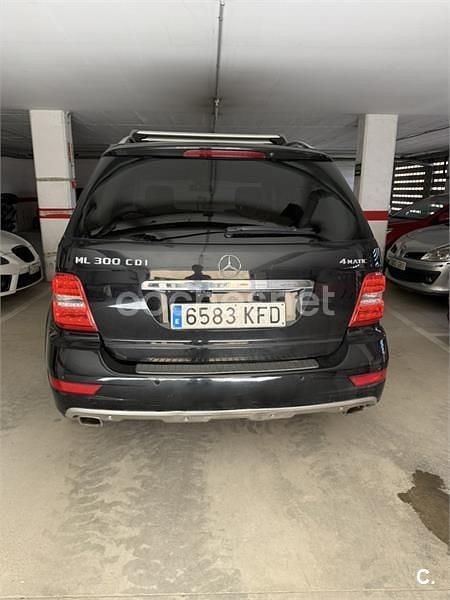 Usado Mercedes ML300 190 CV (139 kW) 2010 Negro SUV