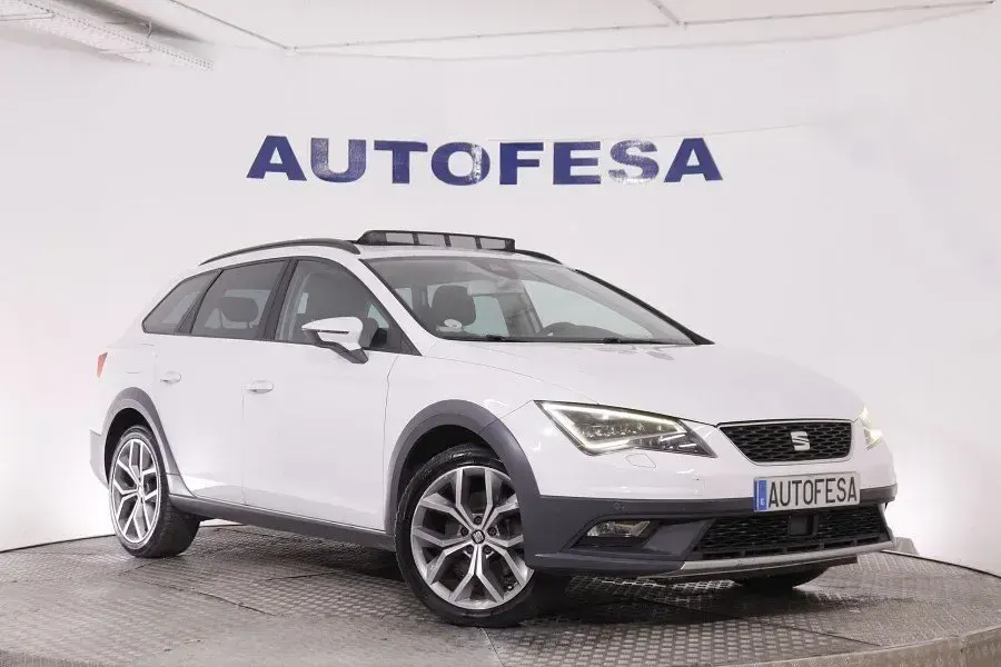 Usado Seat Leon X-Perience 4Drive 184 CV (135 kW) 2015 Blanco Familiar