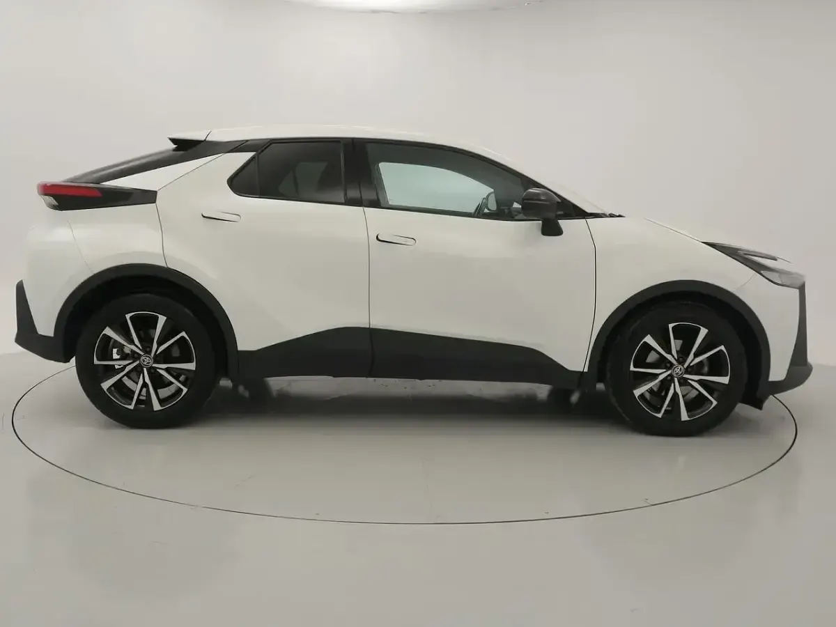 Usado Toyota C-HR Advance 140 CV (102 kW) 2024 Blanco SUV