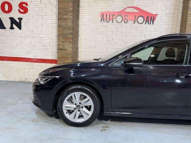 Usado VW Golf VIII Life 116 CV (85 kW) 2021 Negro Familiar