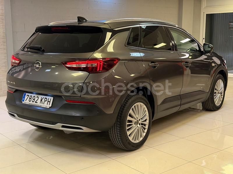 Usado Opel Grandland X Design Edition 130 CV (95 kW) 2018 Gris / plata SUV