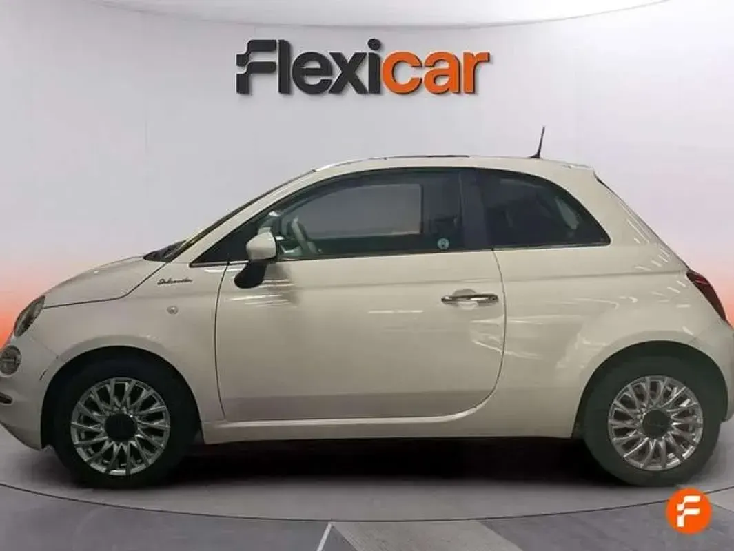 Usado Fiat 500 Dolcevita 71 CV (52 kW) 2023 Blanco Berlina