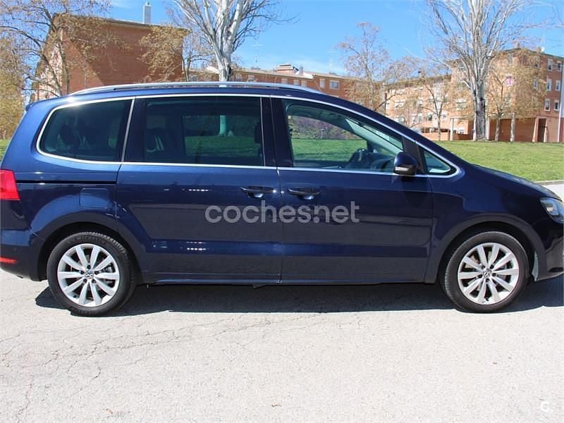 Usado VW Sharan Sport 140 CV (102 kW) 2012 Azul Monovolumen