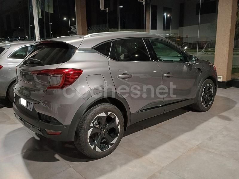 Usado Mitsubishi ASX 140 CV (102 kW) 2024 Gris / plata SUV