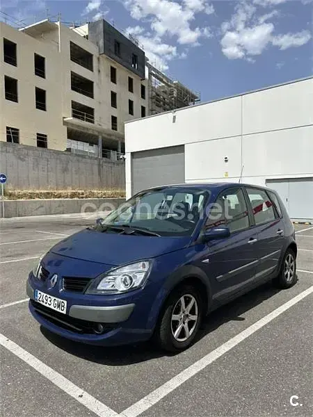 Usado Renault Scénic III 100 CV (73 kW) 2009 Azul Monovolumen