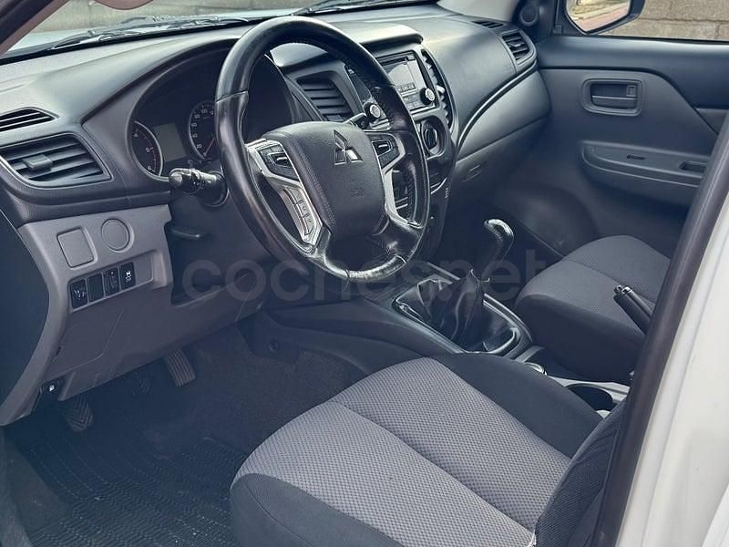 Usado Mitsubishi L200 154 CV (113 kW) 2017 Blanco Recogida
