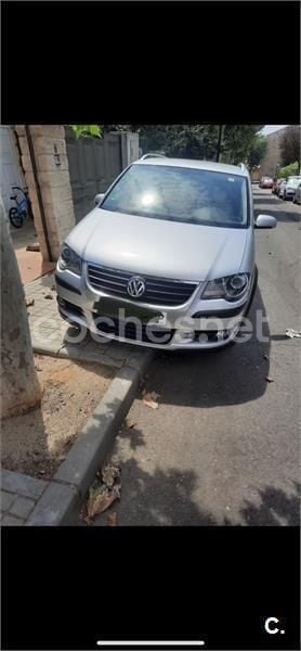 Gris / plata Usado 2009 VW Touran Edition Monovolumen | 5300 € (Precio justo) - Imagen 1/2