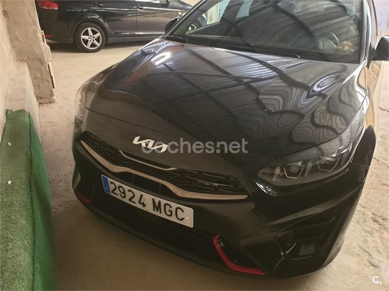 Negro Usado 2023 Kia ProCeed Utilitario | 32.000 € - Imagen 1/4