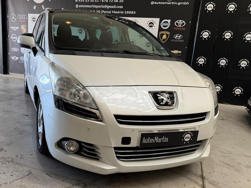 Blanco Usado 2012 Peugeot 5008 Allure Monovolumen | 6500 € (Precio justo) - Imagen 1/4