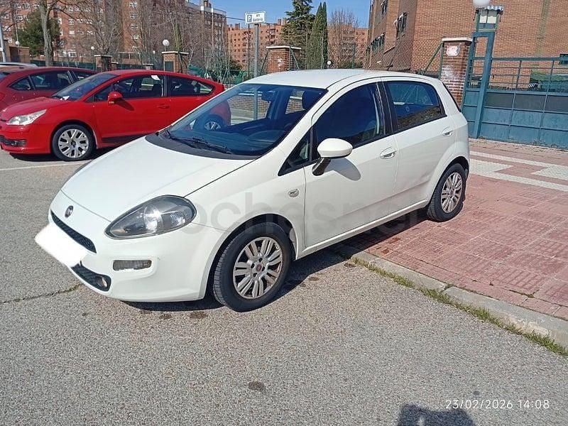 Usado Fiat Punto Easy 75 CV (55 kW) 2015 Blanco Utilitario
