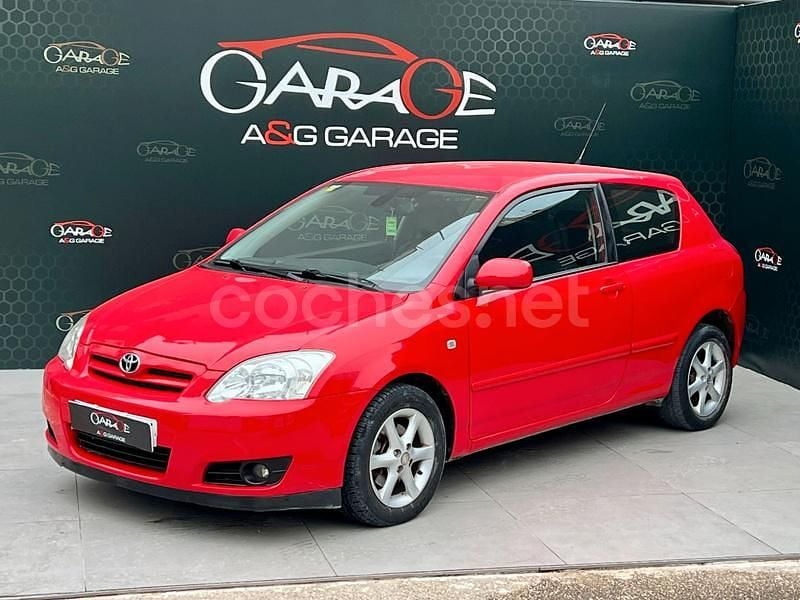 Usado Toyota Corolla Terra 90 CV (66 kW) 2007 Rojo Berlina