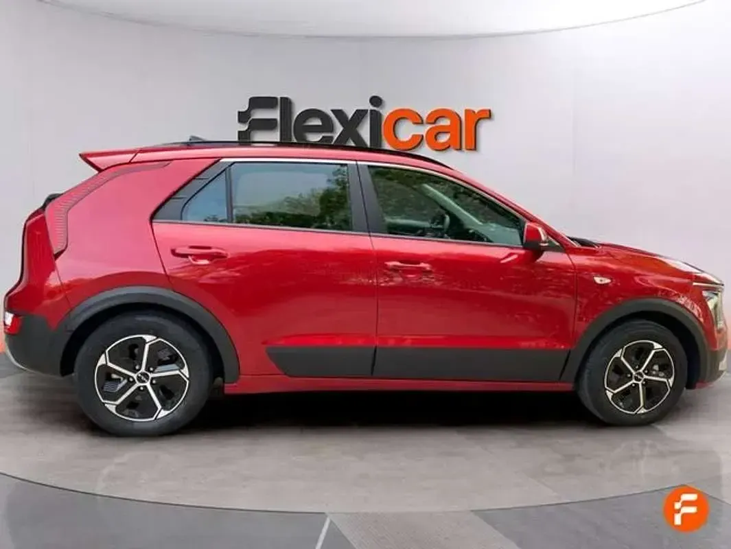 Usado Kia Niro 141 CV (103 kW) 2024 Burdeos SUV
