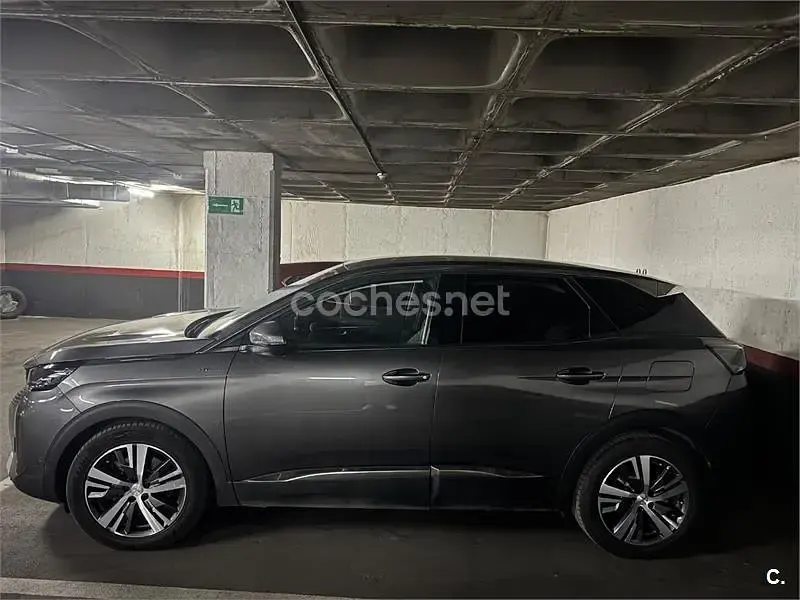 Usado Peugeot 3008 Allure 225 CV (165 kW) 2021 Gris / plata SUV