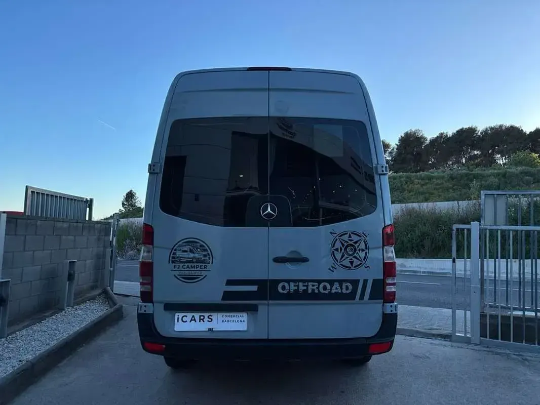 Usado Mercedes Sprinter 128 CV (94 kW) 2015 Verde Van