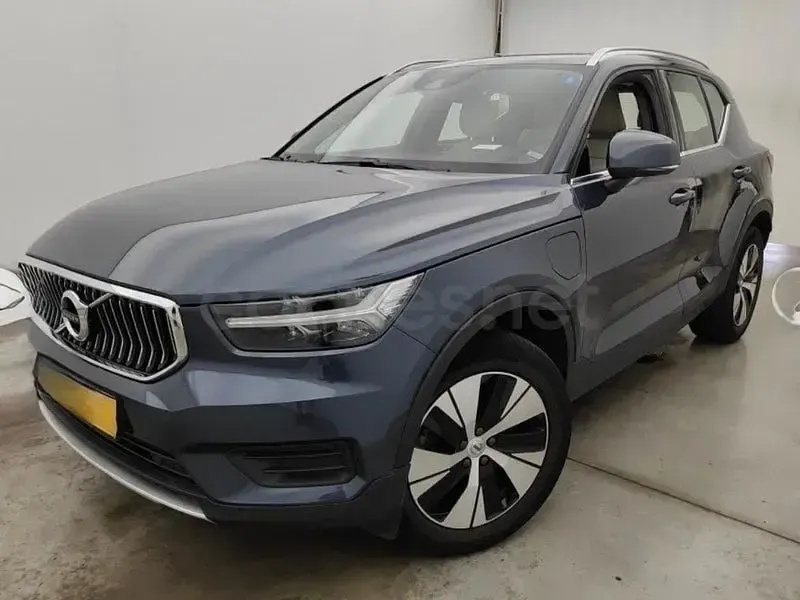 Usado Volvo XC40 Plus 262 CV (192 kW) 2022 Azul SUV
