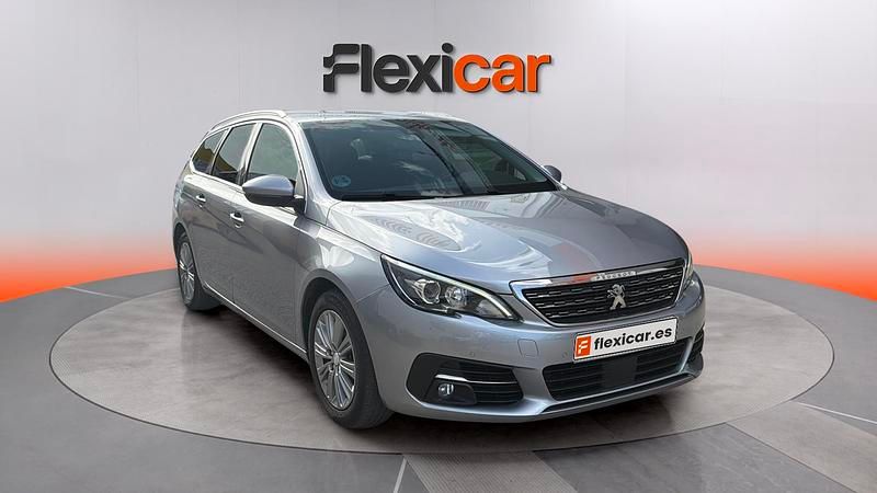 Begagnad Peugeot 308 SW Allure 131 HK (96 kW) 2021 Kombi