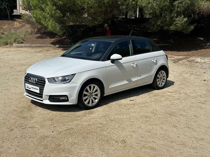 Blanco Usado 2017 Audi A1 Sportback Attraction Utilitario | 10.500 € (Buen precio) - Imagen 1/4