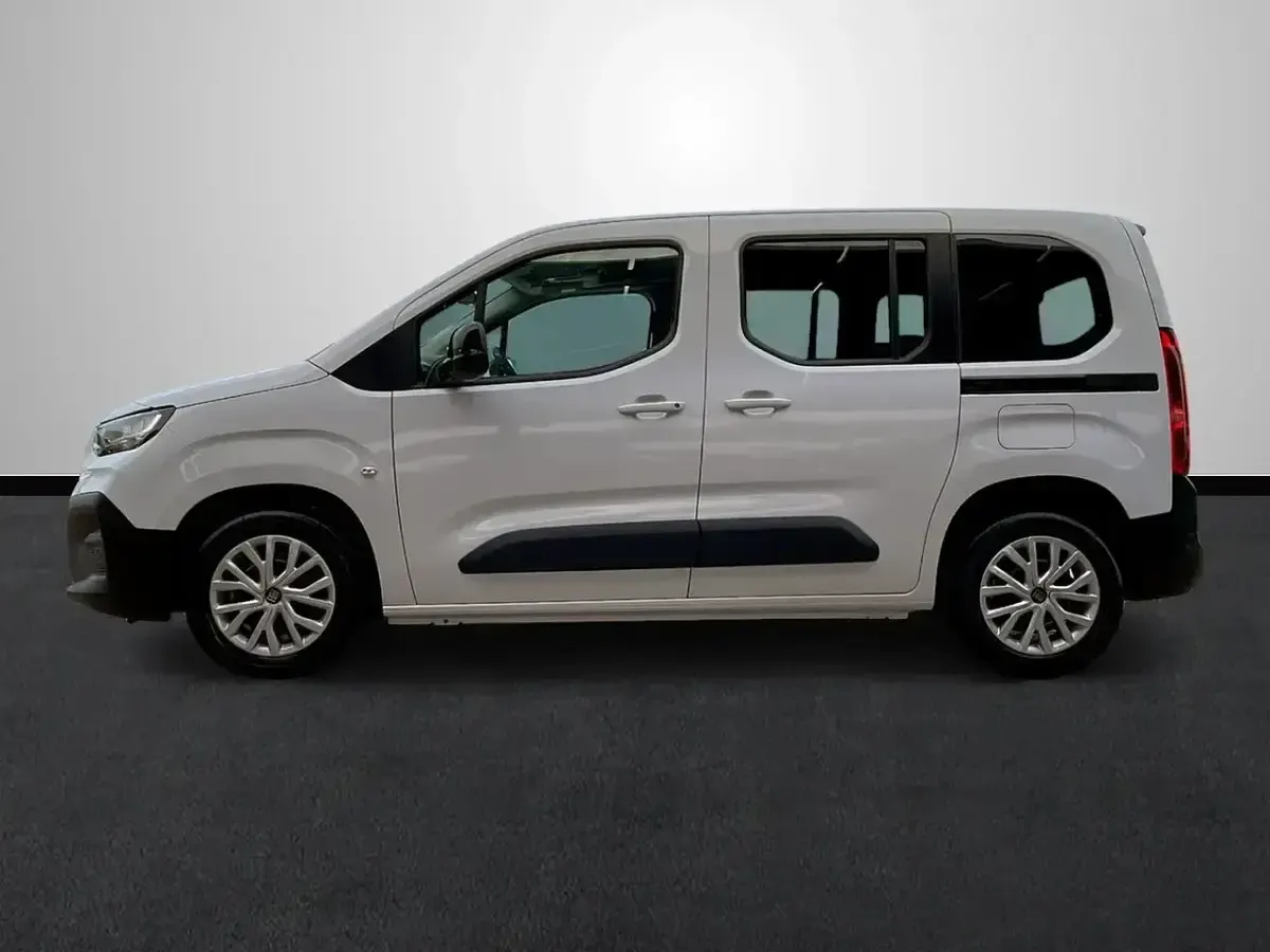 Nuevo Fiat Doblò 100 CV (73 kW) 2025 Blanco Monovolumen