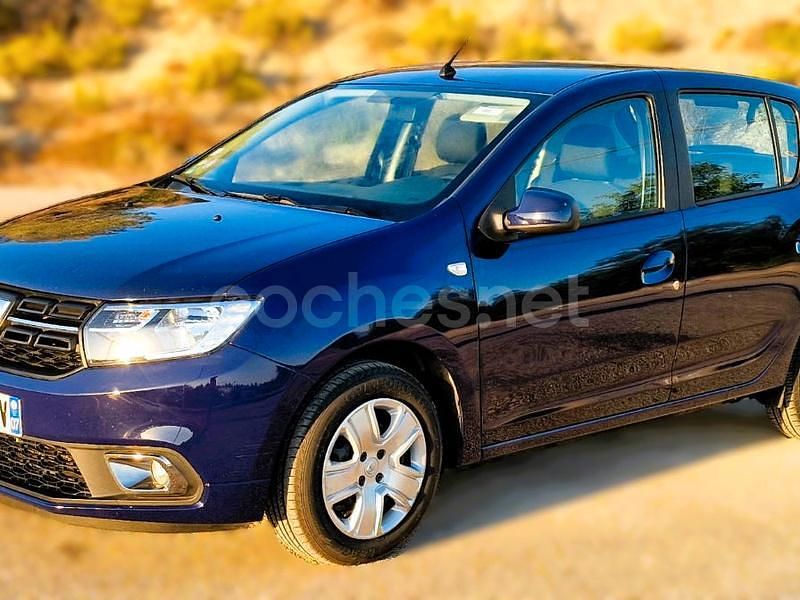 Azul Usado 2020 Dacia Sandero Essentiel Utilitario | 9500 € (Buen precio) - Imagen 1/4