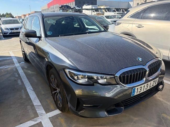 Usado BMW 318 Shadowline 150 CV (110 kW) 2022 Gris Familiar