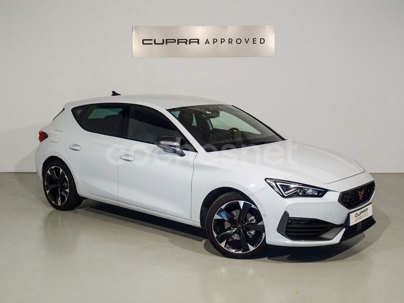 Blanco Usado 2024 Cupra Leon Berlina | 26.900 € (Precio justo) - Imagen 1/4