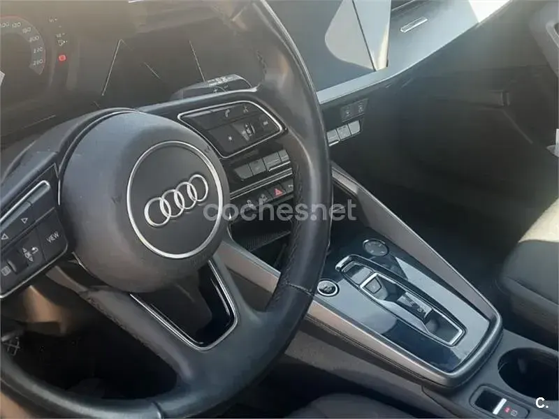 Usado Audi A3 Advanced Plus 116 CV (85 kW) 2024 Azul Berlina