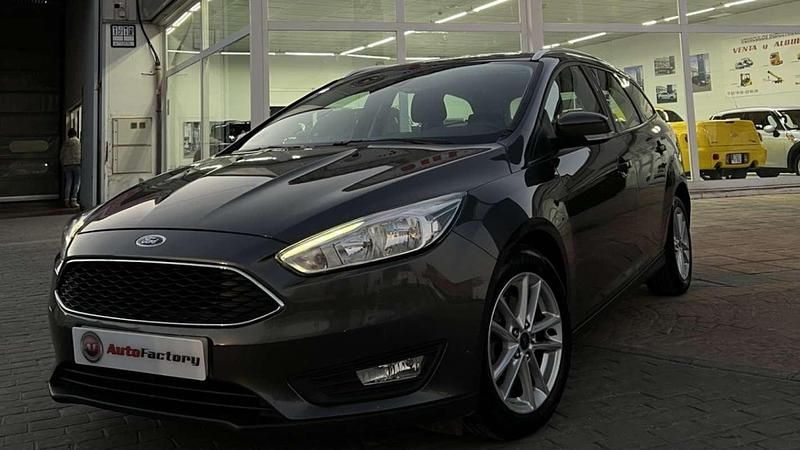 Gris Usado 2017 Ford Focus Business Edition Utilitario | 8900 € (Precio justo) - Imagen 1/4