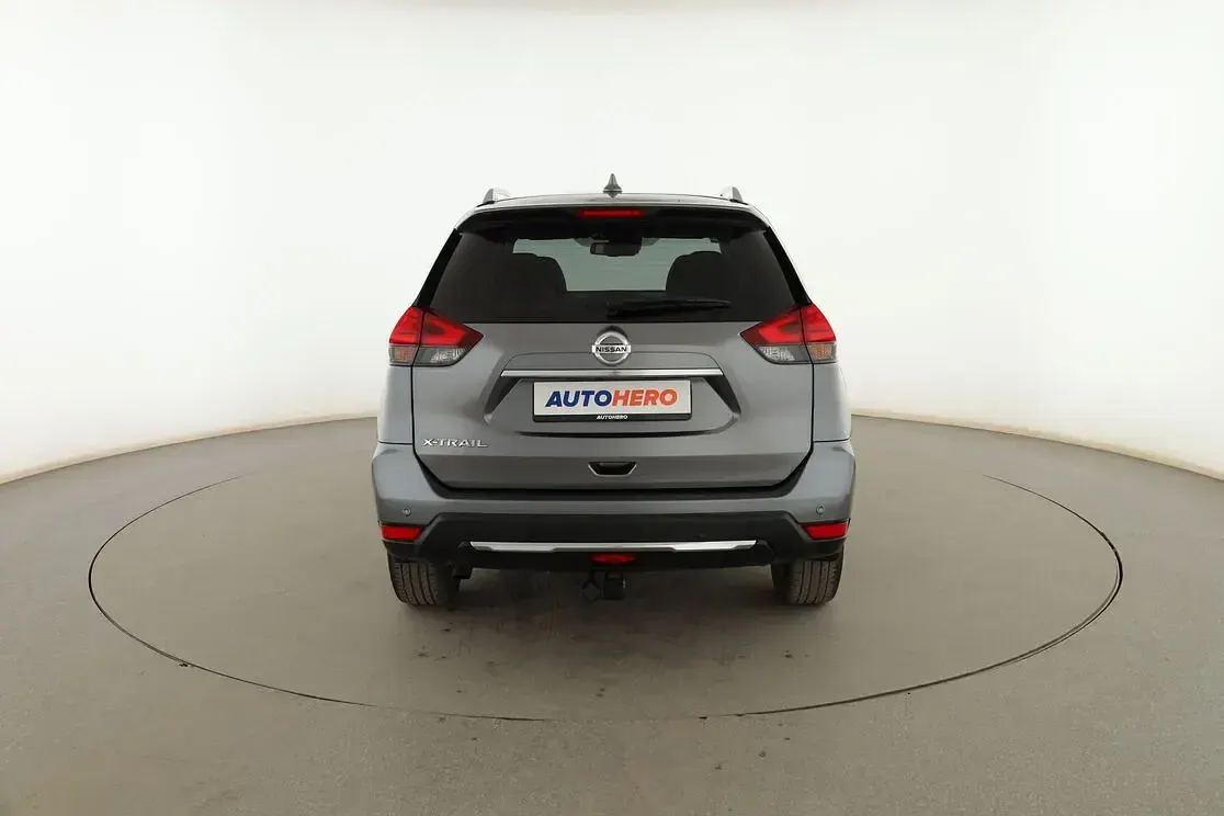 Usado Nissan X-Trail N-Connecta 177 CV (130 kW) 2018 Gris SUV