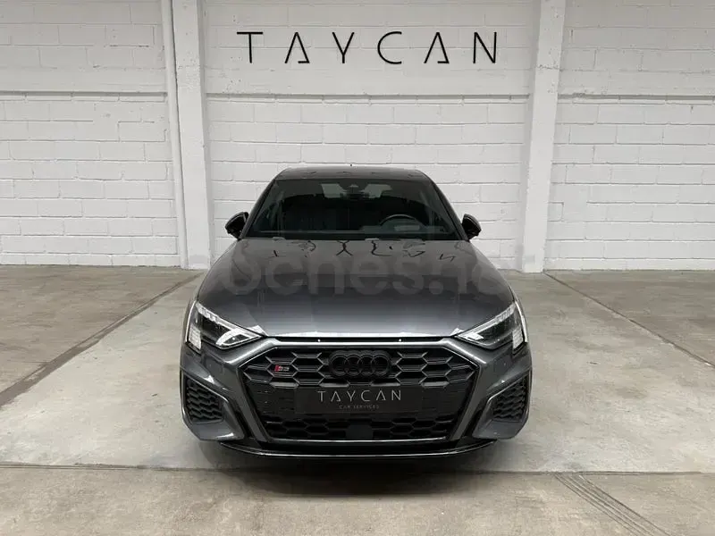 Usado Audi A3 S-Line 310 CV (228 kW) 2021 Gris / plata Berlina