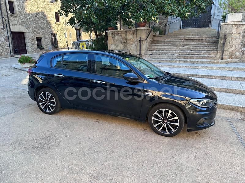 Negro Usado 2018 Fiat Tipo Lounge Familiar | 9984 € (Precio justo) - Imagen 1/4
