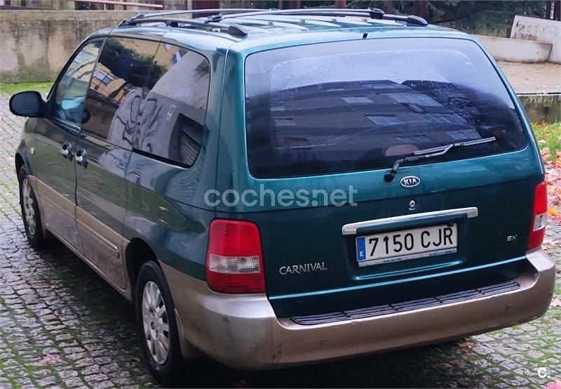 Usado Kia Carnival LX 144 CV (105 kW) 2004 Verde Monovolumen