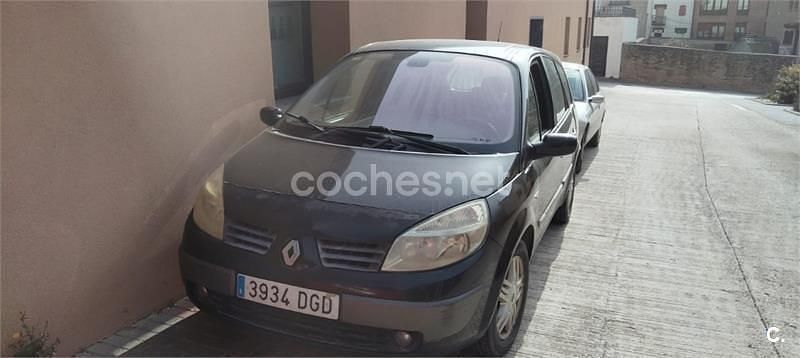Usado Renault Grand Scénic II Dynamique 120 CV (88 kW) 2005 Negro Monovolumen