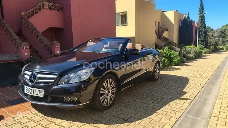 Usado Mercedes E200 Avantgarde 184 CV (135 kW) 2010 Negro Descapotable