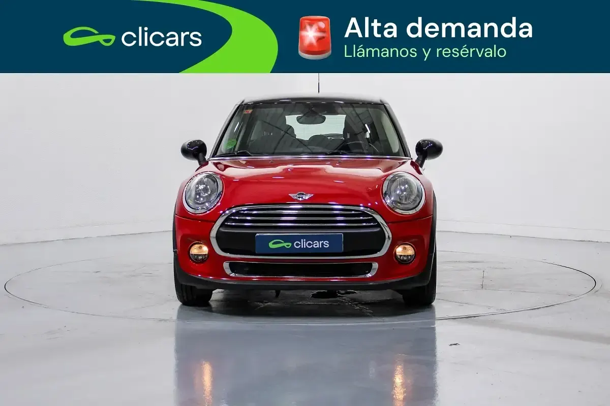Usado Mini ONE 102 CV (75 kW) 2017 Rojo Utilitario