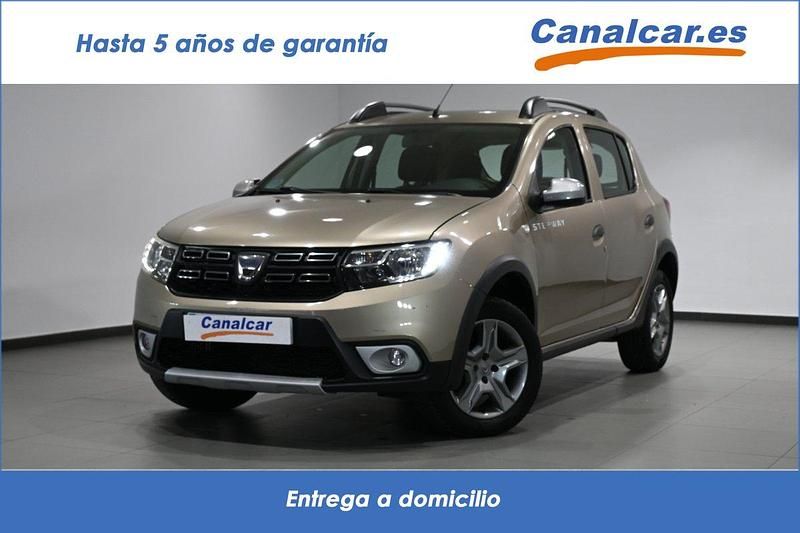 Usado Dacia Sandero Essentiel 90 CV (66 kW) 2020 Beige